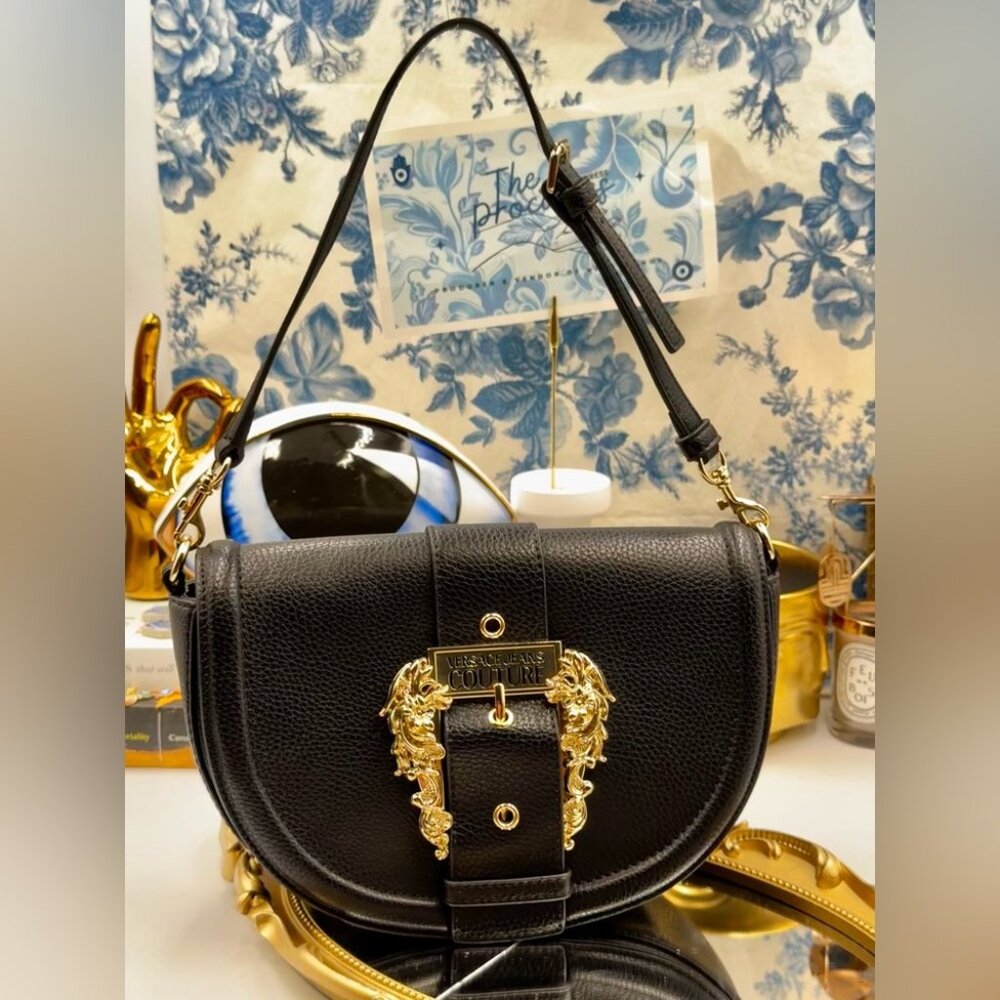 🆕 VERSACE JEANS COUTURE 🧿 NWOT Baroque Buckle Curved Edge Tote Bag, Black - Picture 3 of 13